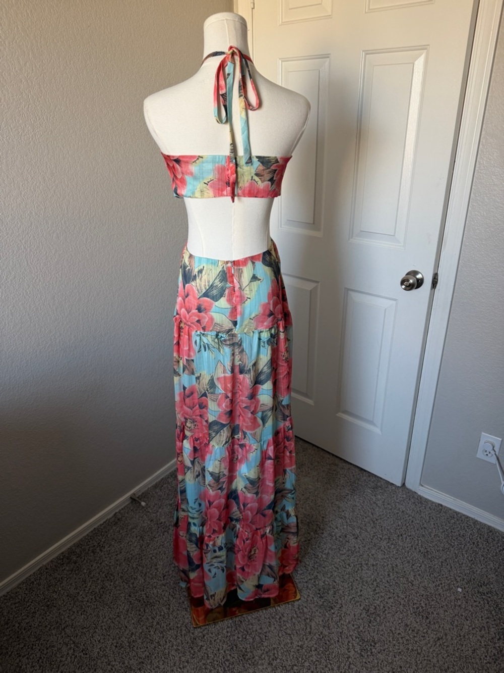 Blithe Los Angeles Coral & Aqua Tropical Maxi Dress - Picture 5 of 6